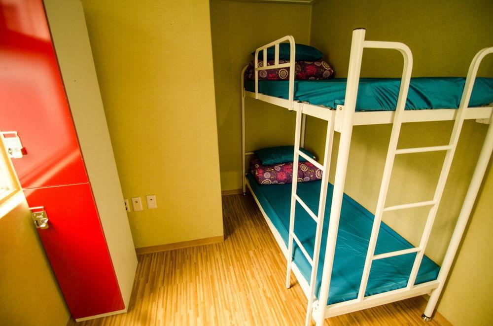 Kimchee Sinchon Guesthouse Σεούλ Εξωτερικό φωτογραφία