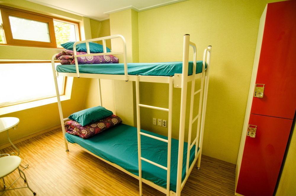 Kimchee Sinchon Guesthouse Σεούλ Εξωτερικό φωτογραφία