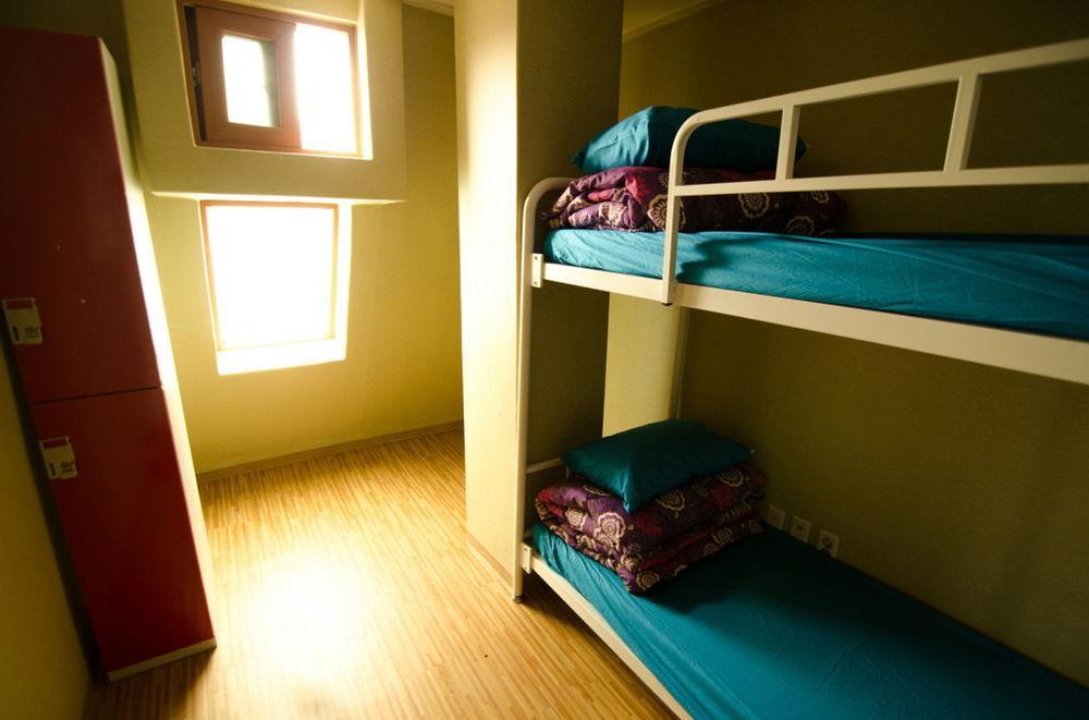 Kimchee Sinchon Guesthouse Σεούλ Εξωτερικό φωτογραφία