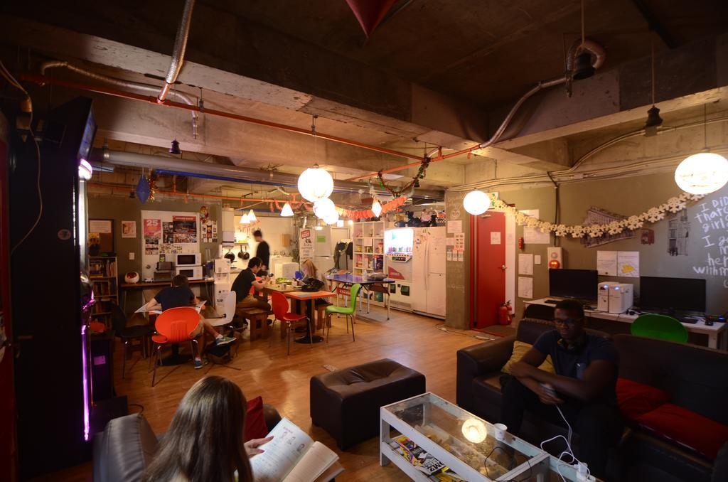 Kimchee Sinchon Guesthouse Σεούλ Εξωτερικό φωτογραφία